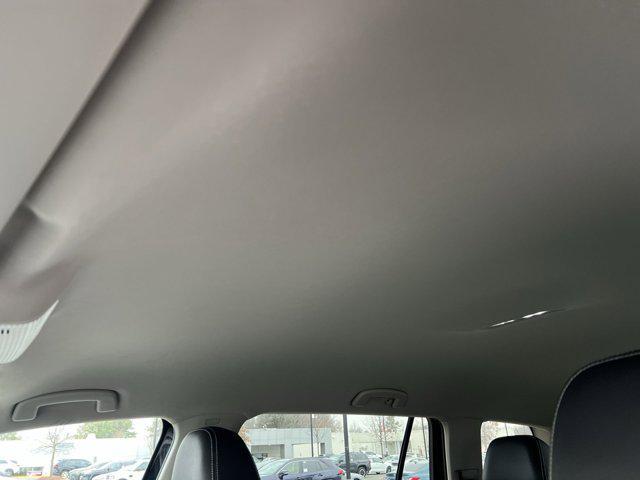 used 2025 Volkswagen Atlas car, priced at $32,000