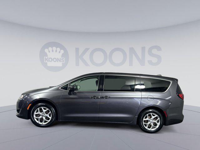 used 2019 Chrysler Pacifica car, priced at $17,495