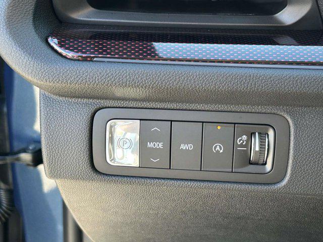 new 2026 Chevrolet Traverse car, priced at $56,318