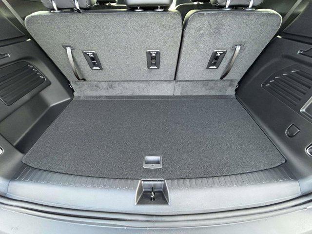 new 2026 Chevrolet Traverse car, priced at $45,591