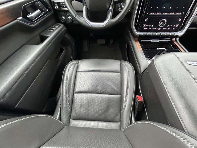 used 2025 GMC Yukon car, priced at $65,995