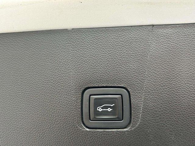 used 2020 Chevrolet Traverse car, priced at $20,995