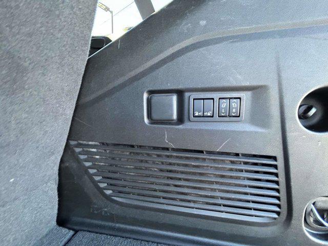 used 2025 GMC Yukon car, priced at $69,995