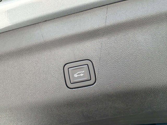 new 2025 Chevrolet Suburban car, priced at $95,220