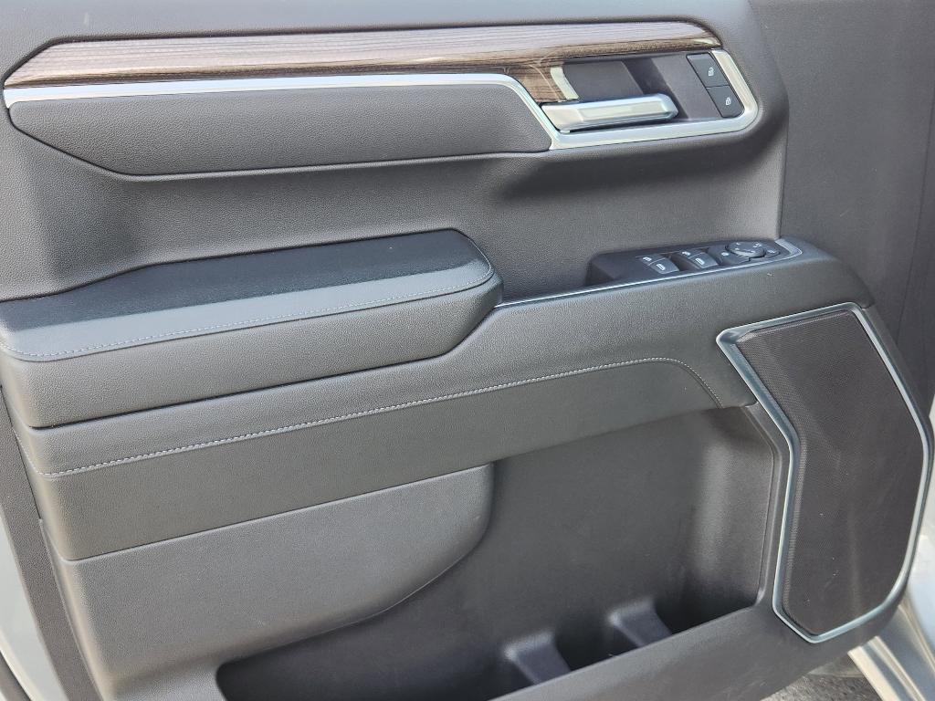 used 2025 Chevrolet Silverado 1500 car, priced at $42,610