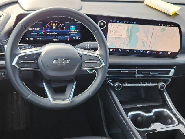 used 2025 Chevrolet Traverse car, priced at $39,949