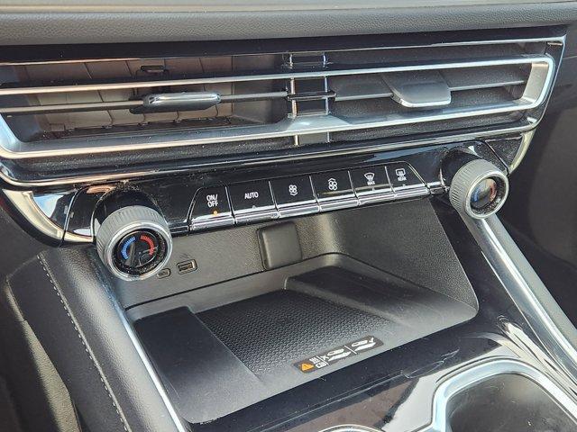 used 2025 Chevrolet Traverse car, priced at $39,949