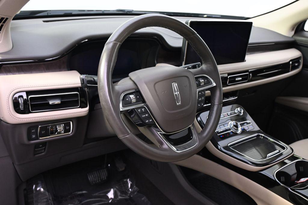 used 2023 Lincoln Nautilus car, priced at $37,744