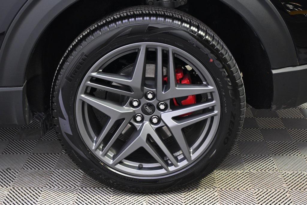 new 2025 Ford Explorer car, priced at $43,143