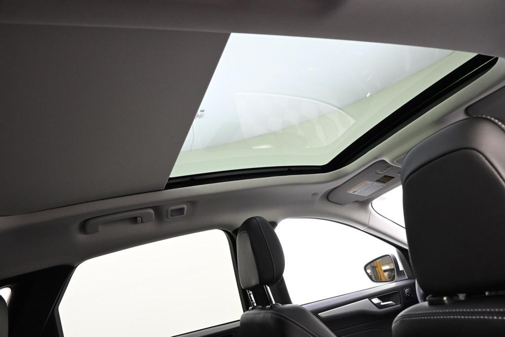 new 2025 Ford Escape PHEV car, priced at $39,750