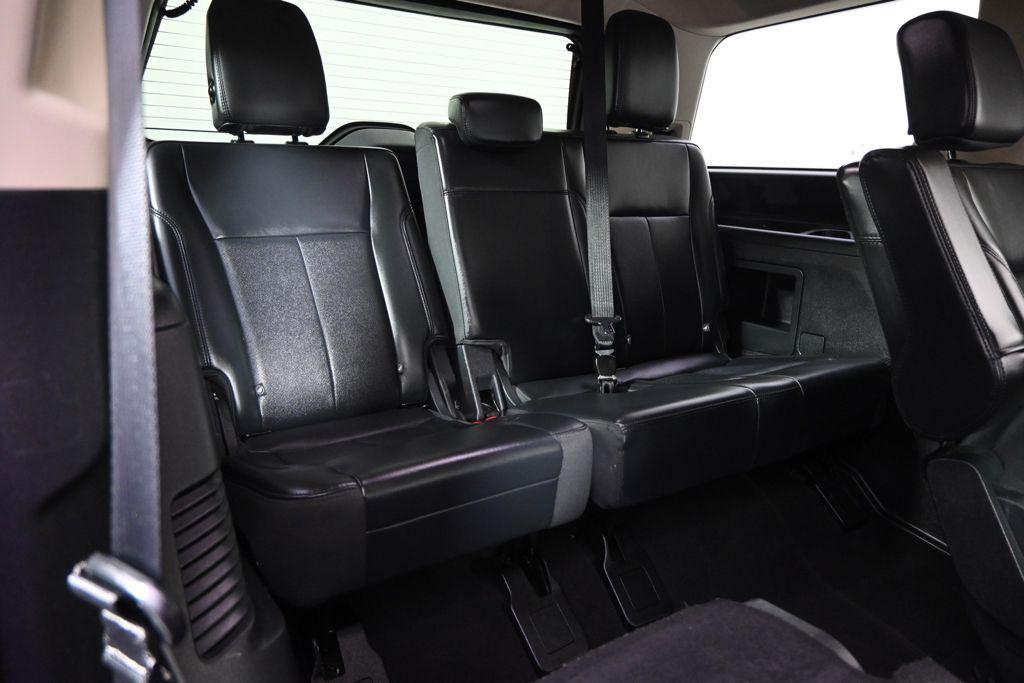 used 2024 Ford Expedition car, priced at $39,844