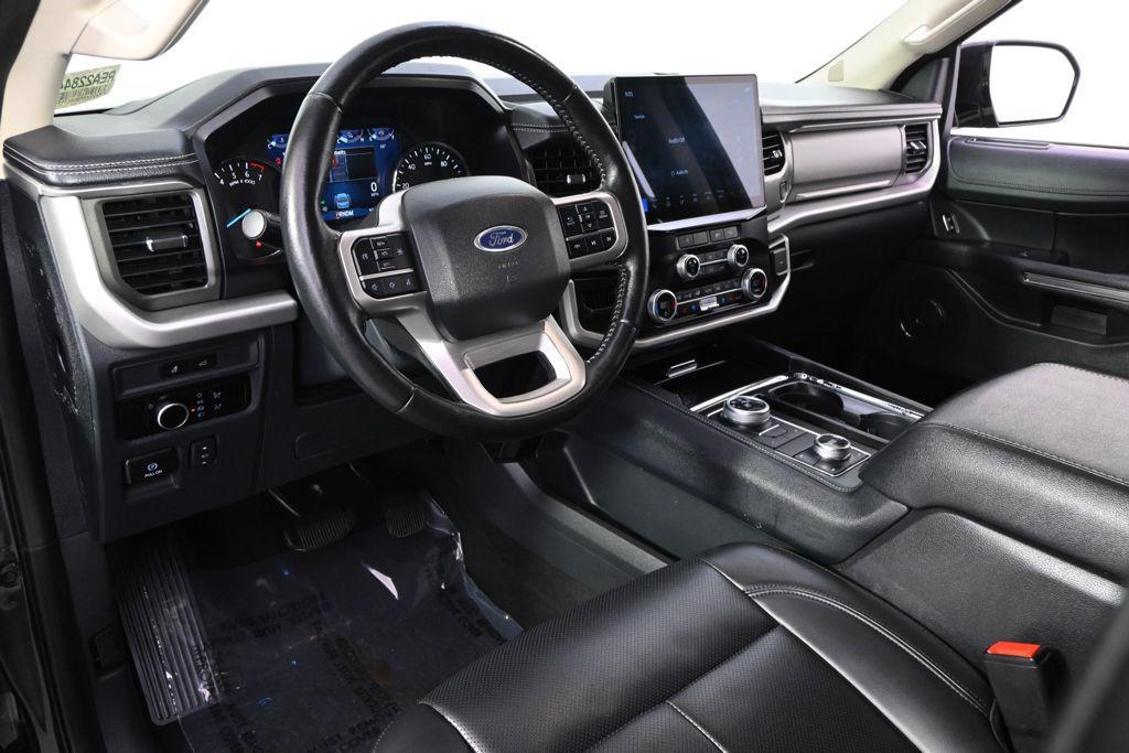 used 2024 Ford Expedition car, priced at $39,844