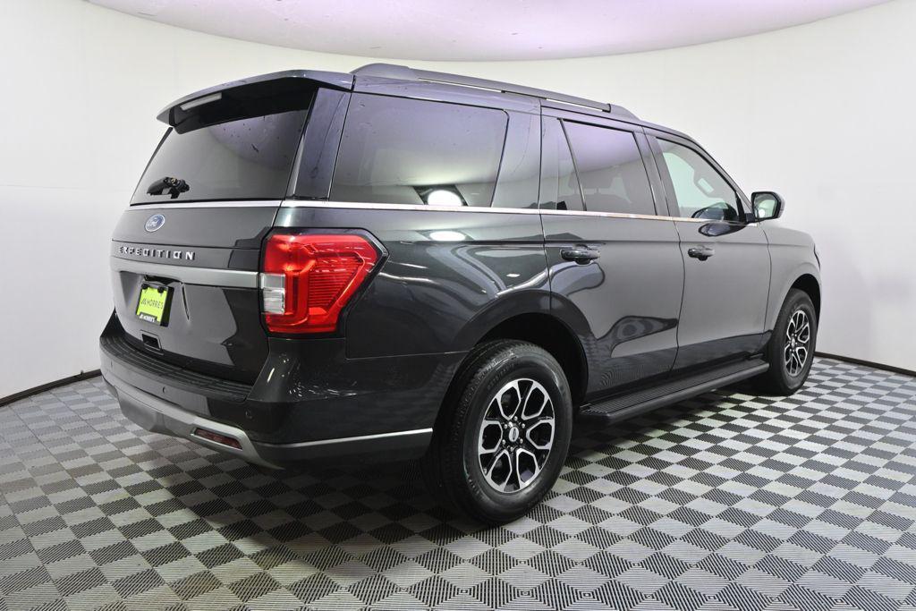 used 2024 Ford Expedition car, priced at $39,844