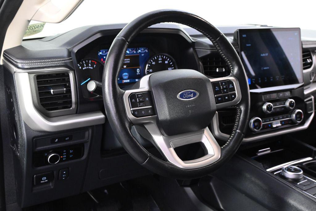 used 2024 Ford Expedition car, priced at $39,844