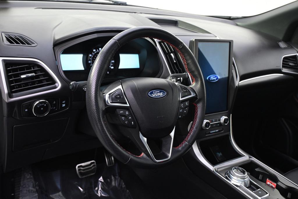 used 2024 Ford Edge car, priced at $29,197