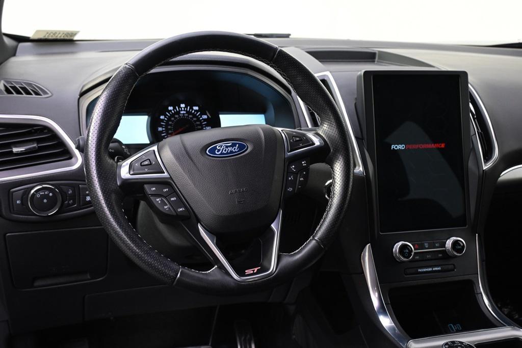 used 2022 Ford Edge car, priced at $28,779