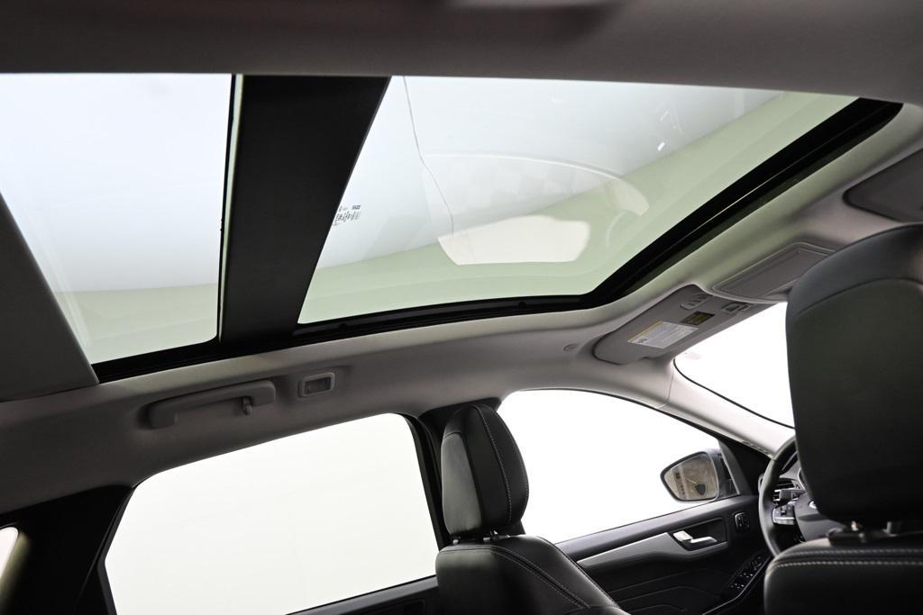 new 2025 Ford Escape PHEV car, priced at $38,825