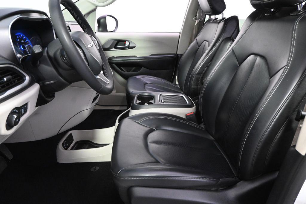 used 2023 Chrysler Pacifica car, priced at $22,944