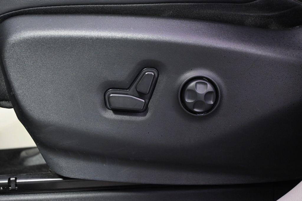 used 2023 Chrysler Pacifica car, priced at $22,944