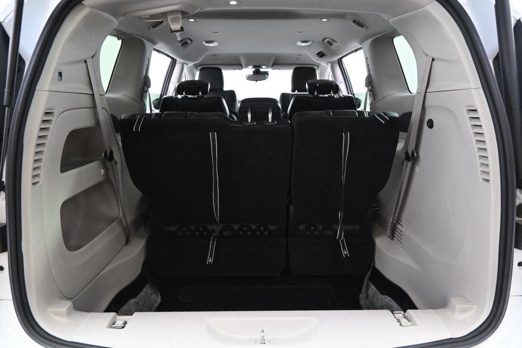 used 2023 Chrysler Pacifica car, priced at $22,944