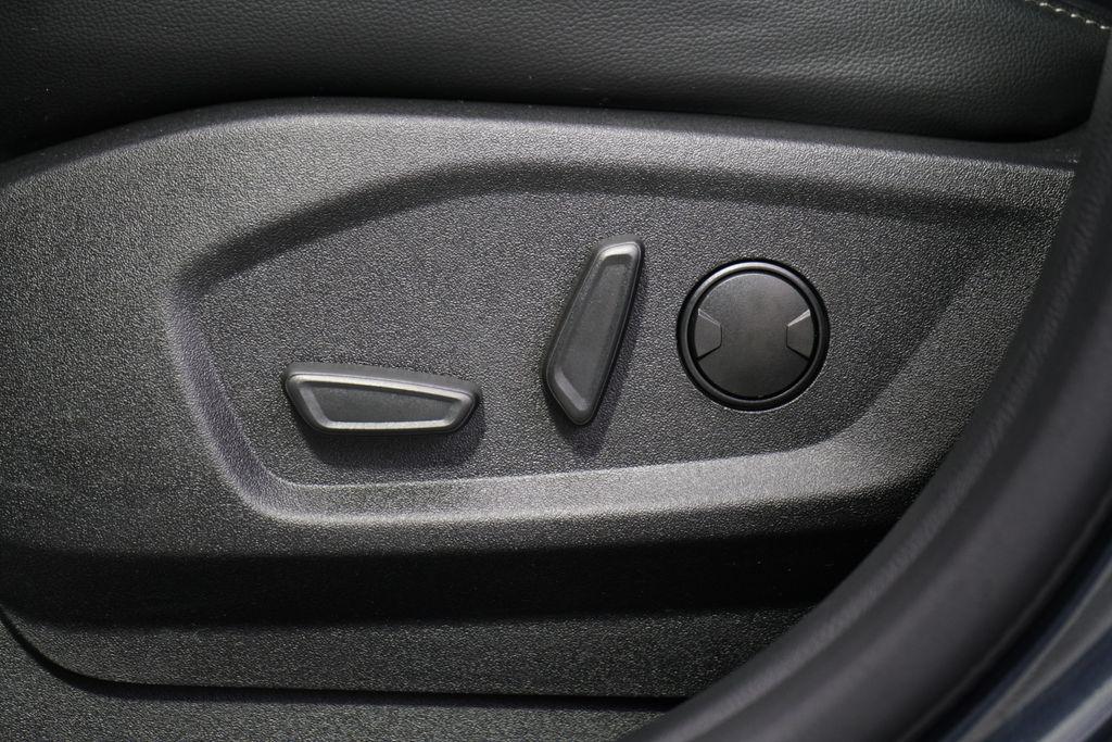 used 2024 Ford Edge car, priced at $29,844