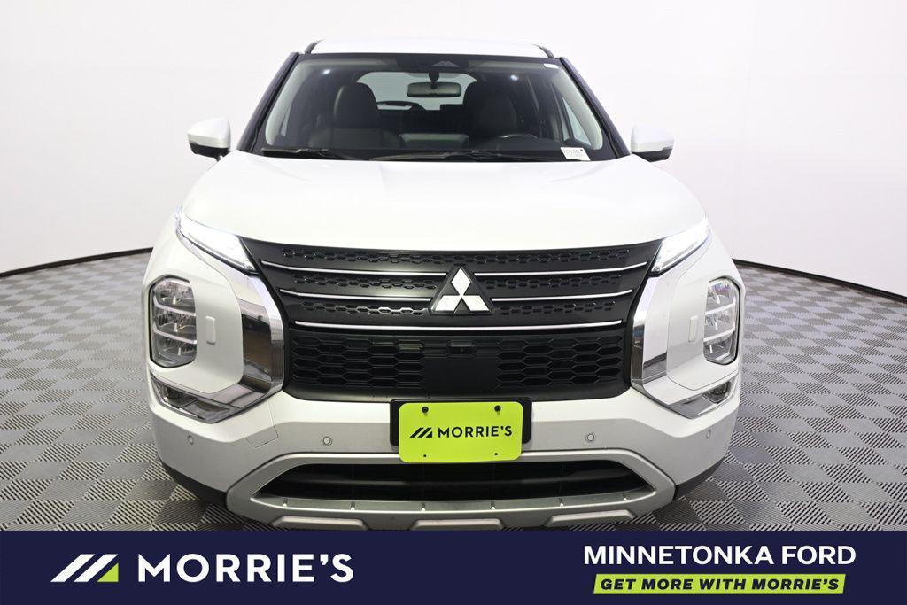 used 2024 Mitsubishi Outlander car, priced at $23,344