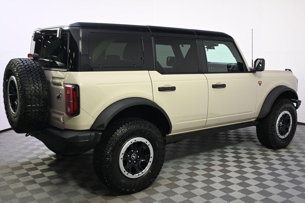 new 2025 Ford Bronco car, priced at $52,593