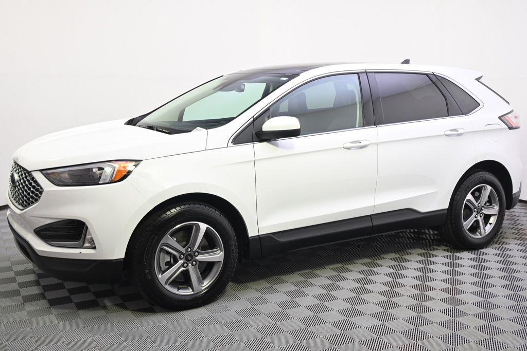 used 2024 Ford Edge car, priced at $28,344