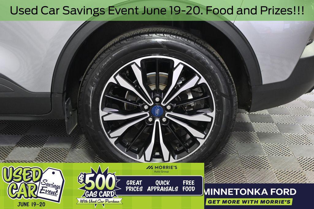 used 2022 Ford Escape car, priced at $21,344