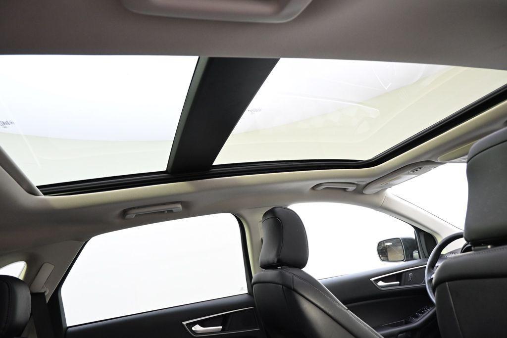 used 2024 Ford Edge car, priced at $28,794