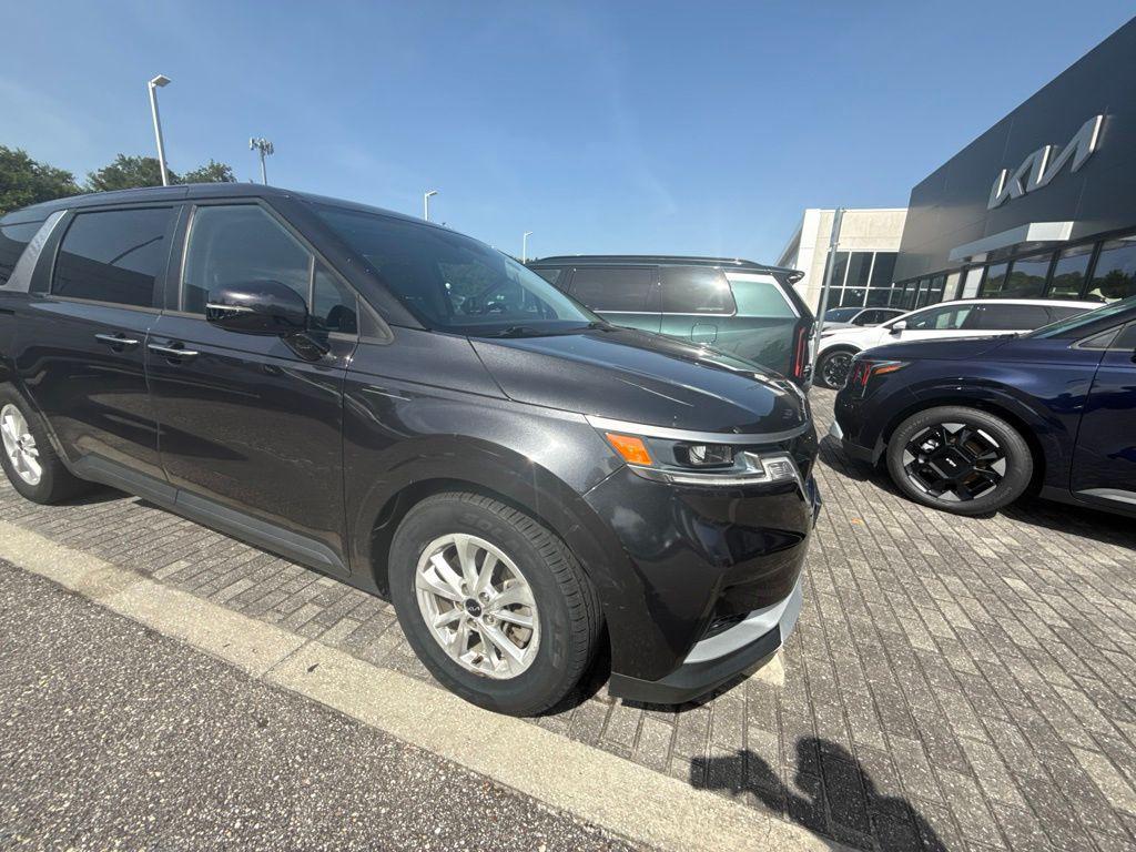 used 2022 Kia Carnival car, priced at $21,990
