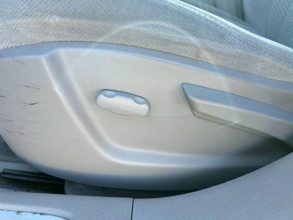 used 2009 Buick Lucerne car, priced at $7,750