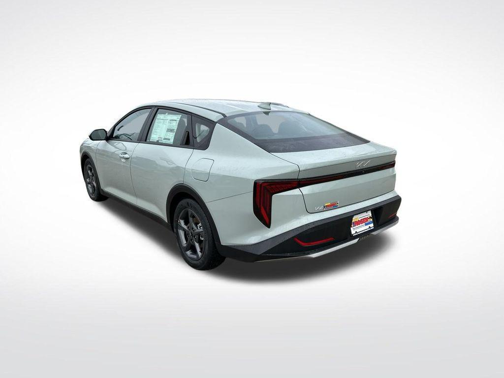 new 2025 Kia K4 car, priced at $22,976