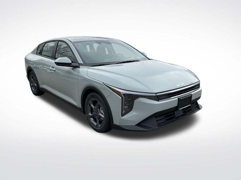 new 2025 Kia K4 car, priced at $22,976