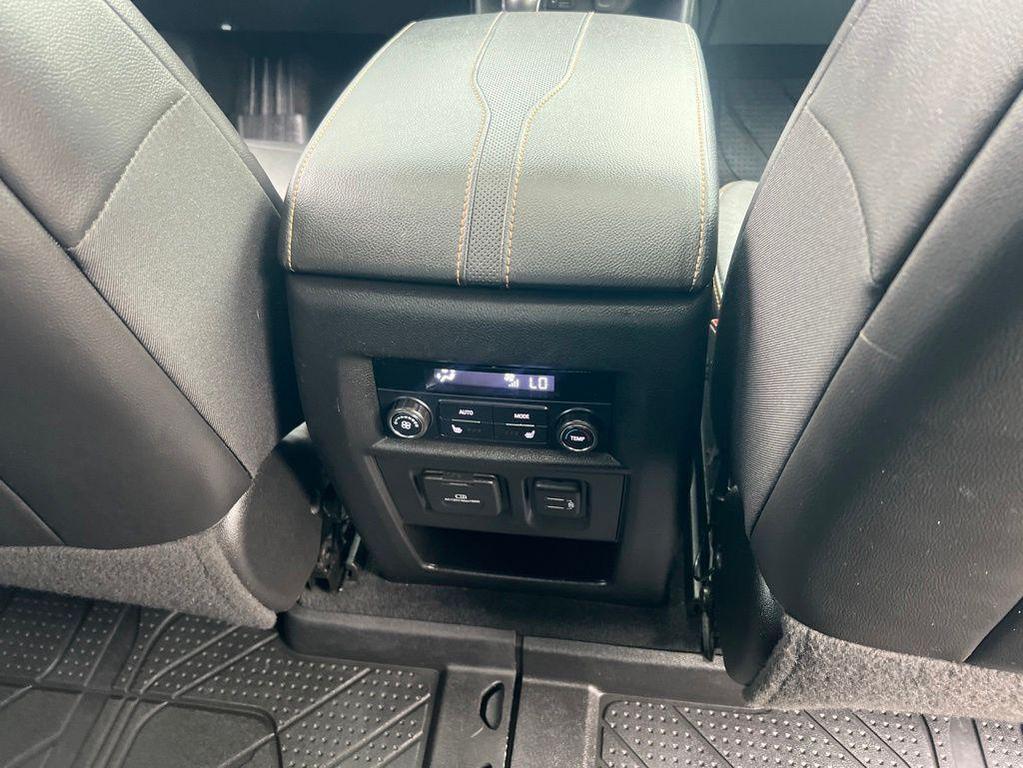 used 2021 Chevrolet Traverse car, priced at $25,998