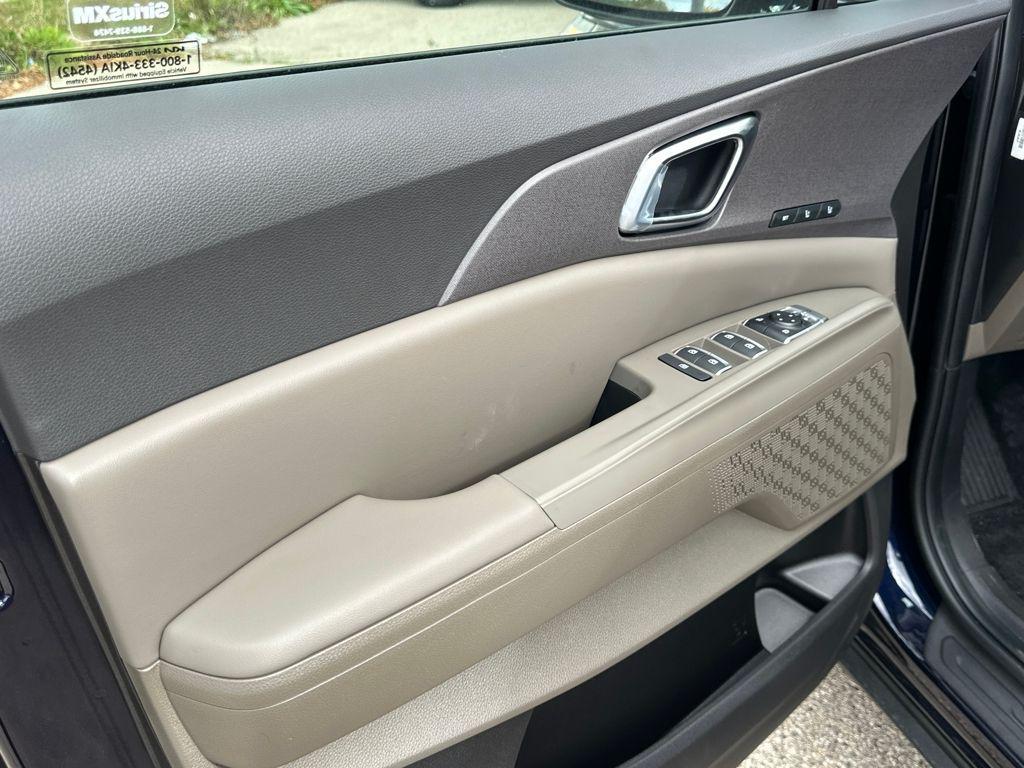 new 2026 Kia Carnival Hybrid car, priced at $43,315