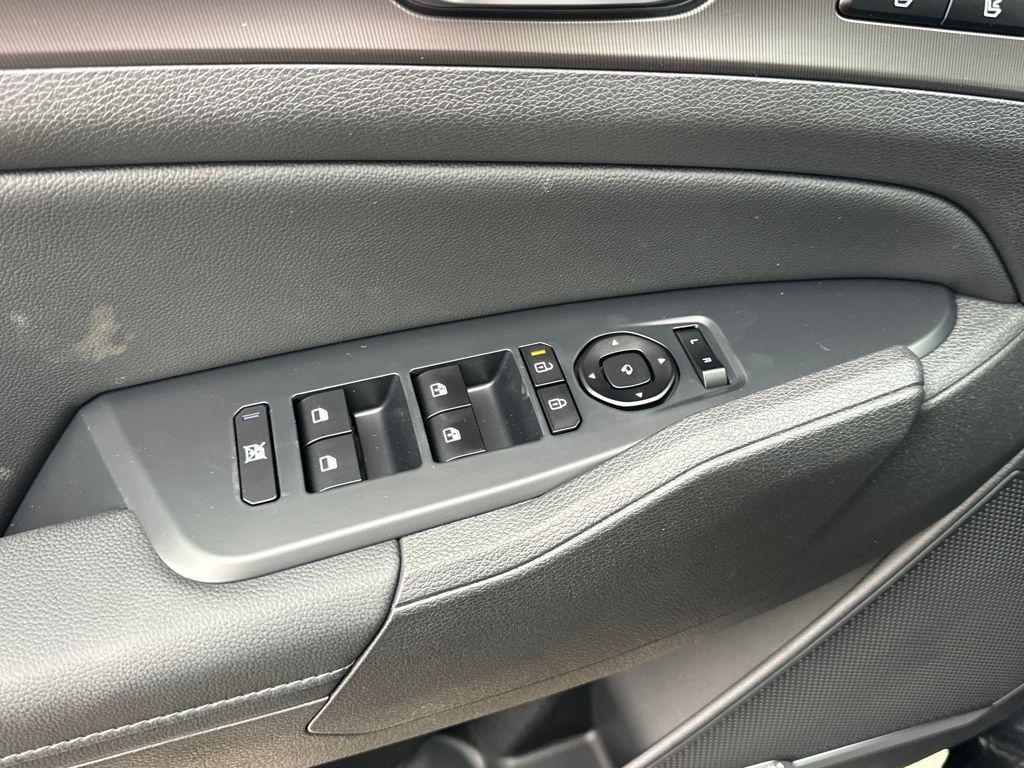 new 2026 Kia Sportage Hybrid car, priced at $40,513