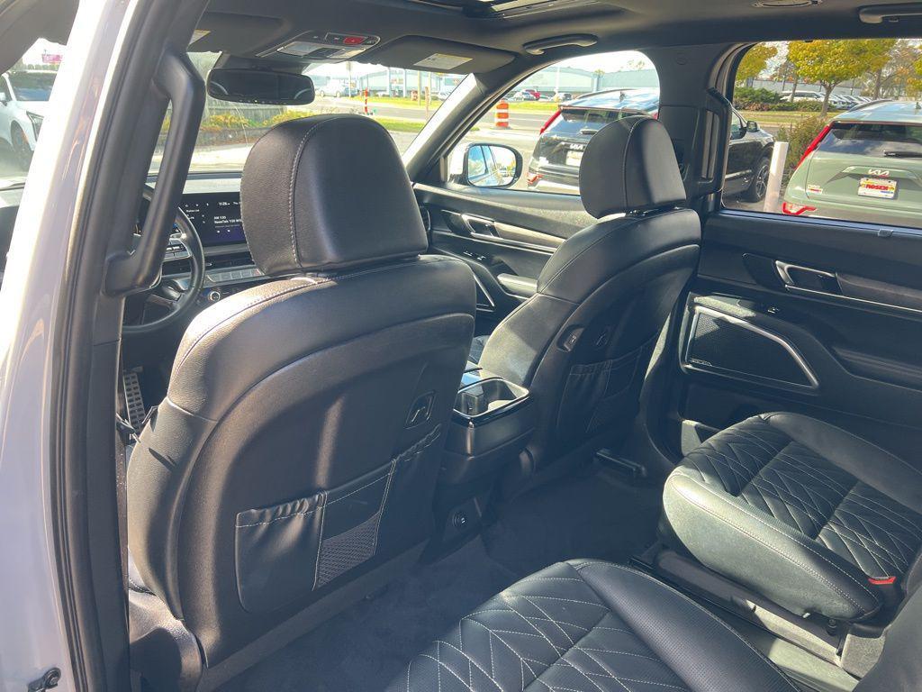 used 2024 Kia Telluride car, priced at $44,999