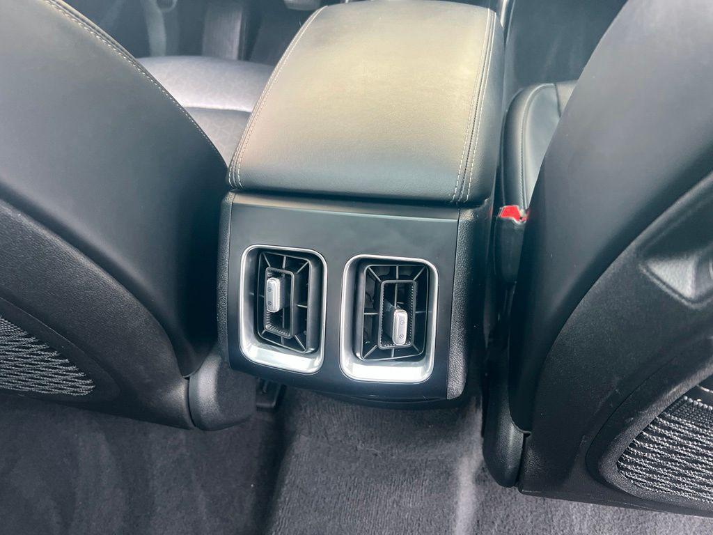 used 2023 Kia Sorento car, priced at $34,078