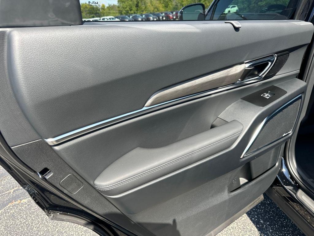 new 2025 Kia Telluride car, priced at $48,728
