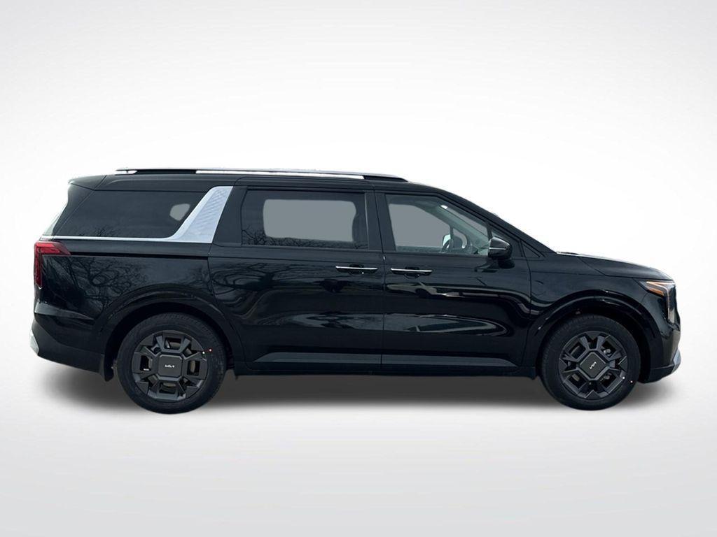 new 2026 Kia Carnival Hybrid car, priced at $44,327
