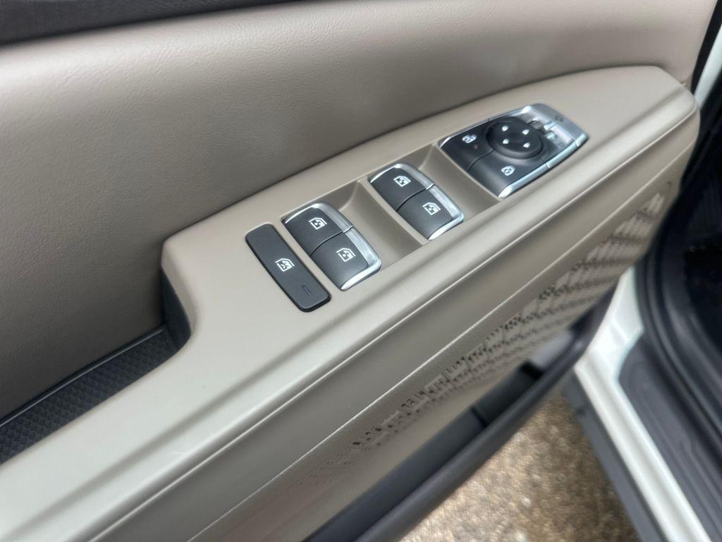 new 2026 Kia Carnival Hybrid car, priced at $43,890