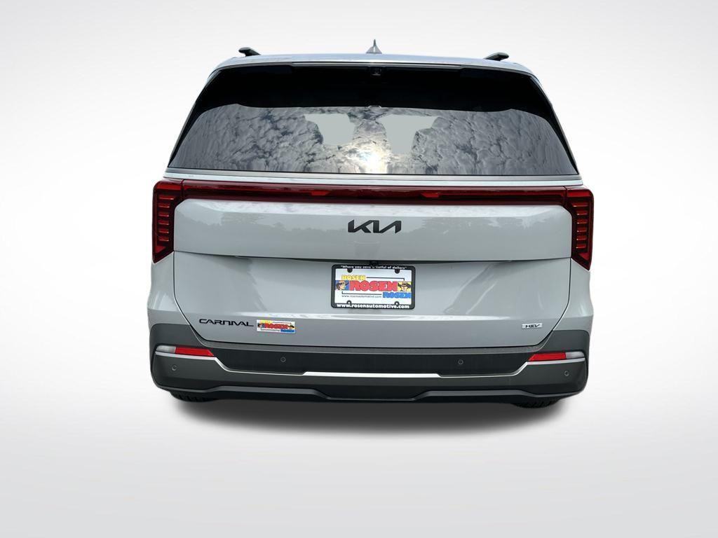 new 2026 Kia Carnival Hybrid car, priced at $52,049