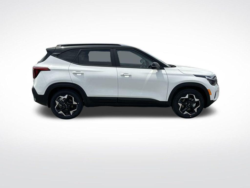 new 2025 Kia Seltos car, priced at $24,796