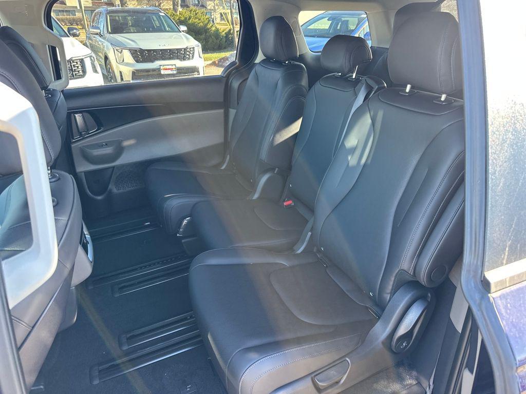 new 2026 Kia Carnival car, priced at $39,031