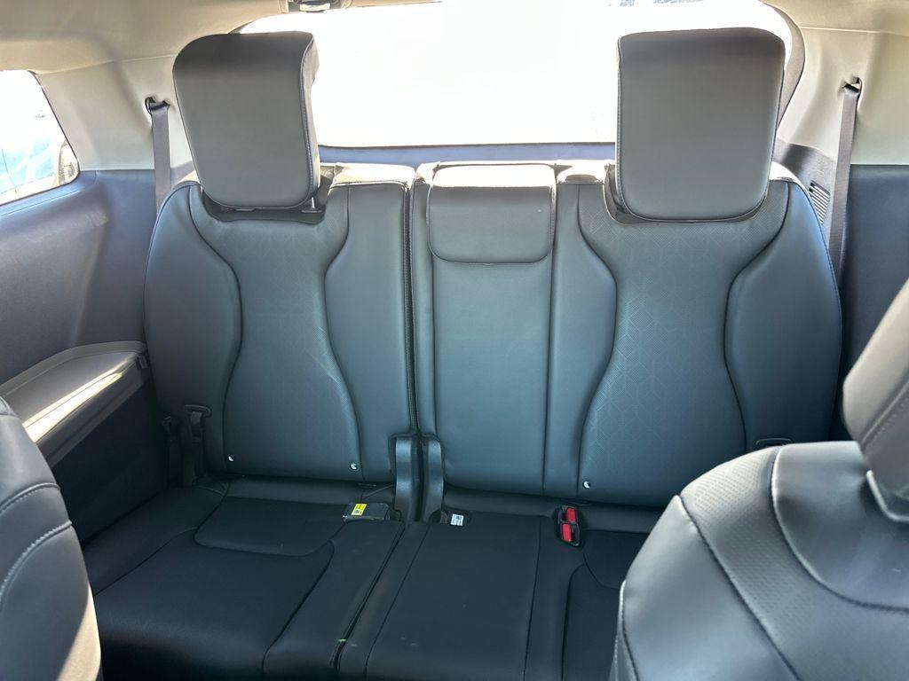 new 2026 Kia Carnival car, priced at $39,031