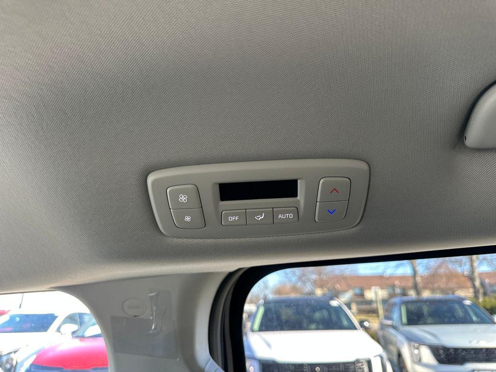 new 2026 Kia Carnival car, priced at $39,031