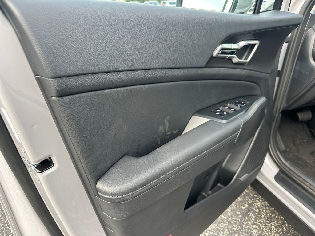 new 2026 Kia Sportage Hybrid car, priced at $34,973