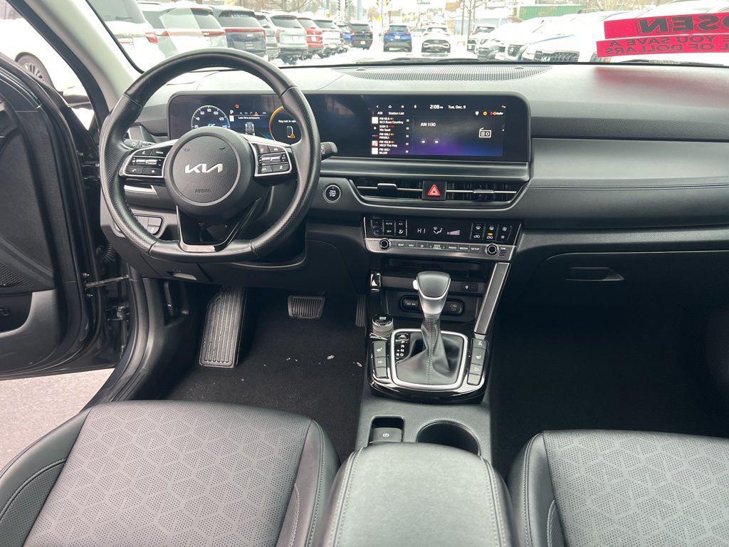 used 2024 Kia Seltos car, priced at $25,456