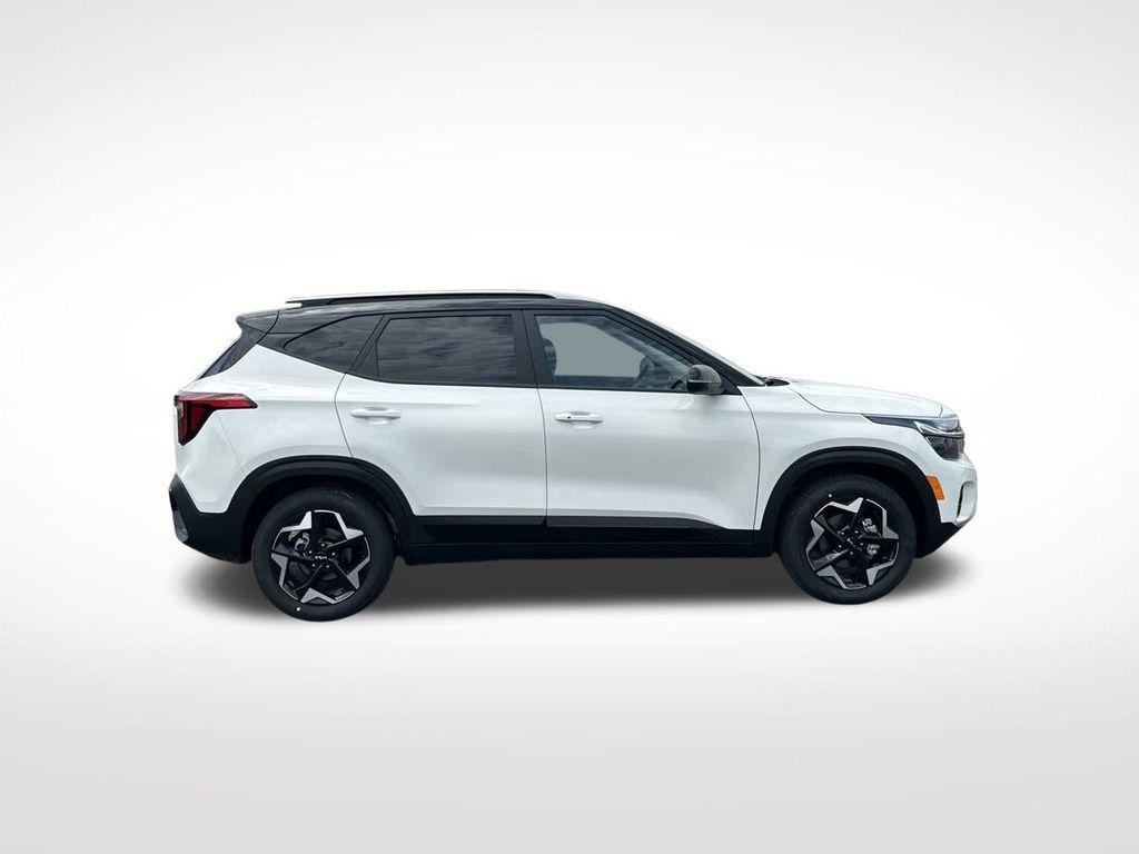 new 2025 Kia Seltos car, priced at $24,721